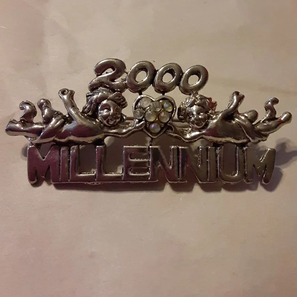 Vintage Millenium 2000 Brooch